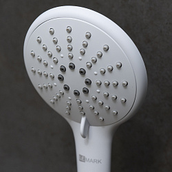 Бронкс Смеситель для ванны с коротким изливом, дивертор с кер. пласт., с аксессуарами, белый