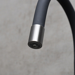 ВЫВОД EXPERT Смеситель для кухни с гибким изливом с подкл.к фильтру пит.воды, нерж. сталь / графит